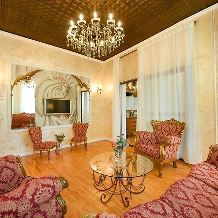 The Museum - Wonderful Super Central Apartment Bucarest Exterior foto