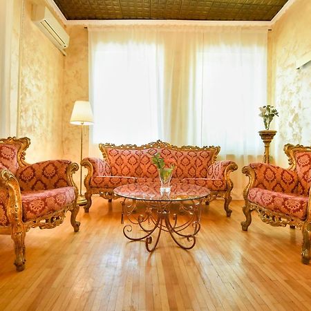 The Museum - Wonderful Super Central Apartment Bucarest Exterior foto