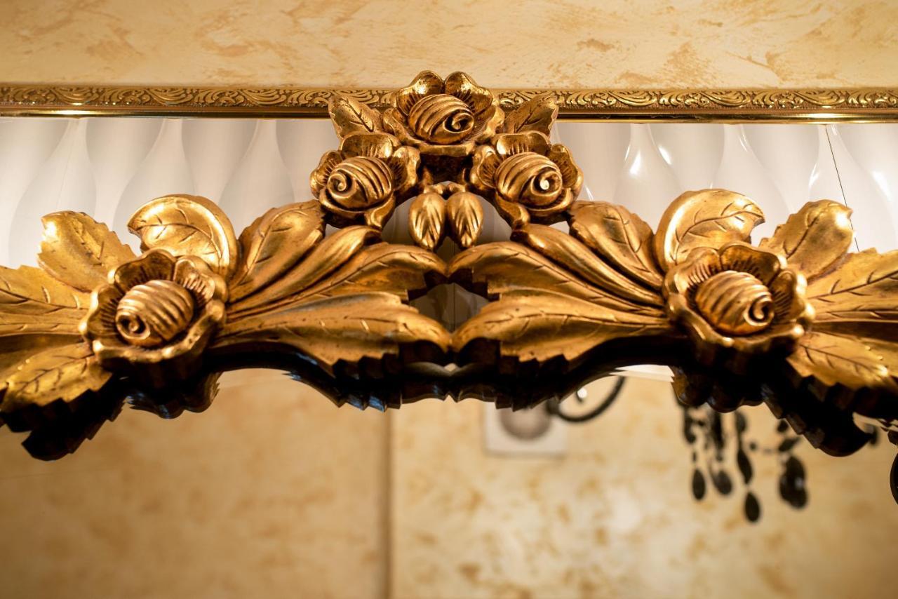 The Museum - Wonderful Super Central Apartment Bucarest Exterior foto